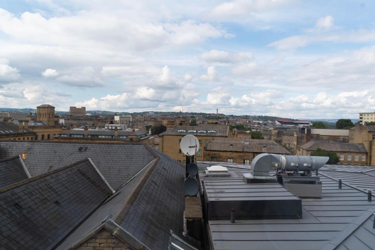 Sky Apartments Bradford  Extérieur photo